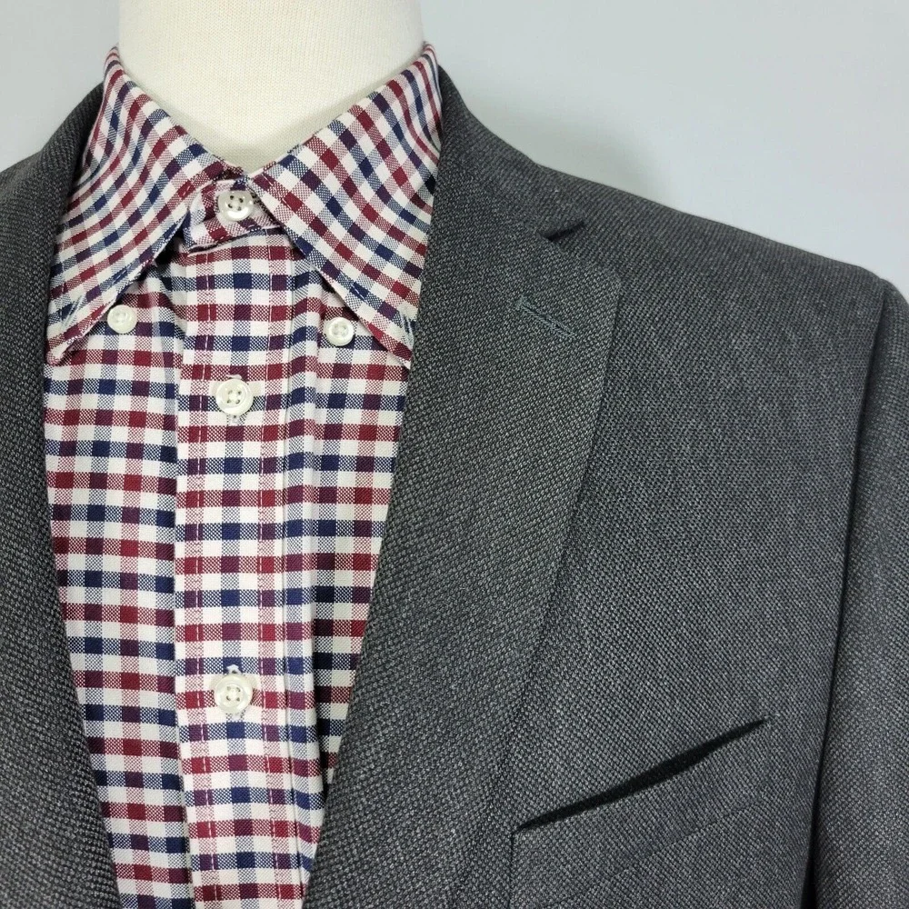 Van Heusen Men's‎ Sport Coat Blazer Two Button Charcoal Gray Poly Viscose 46R